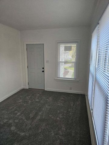 1620 Madison STREET, Manitowoc, WI 54220