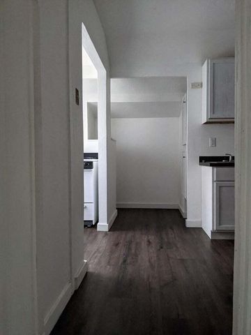 1620 Madison STREET, Manitowoc, WI 54220