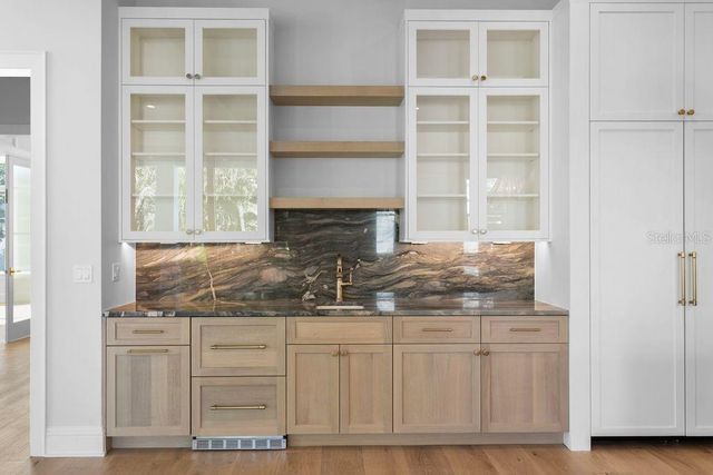 5019 W DICKENS AVENUE, Tampa, FL 33629