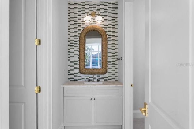 5019 W DICKENS AVENUE, Tampa, FL 33629