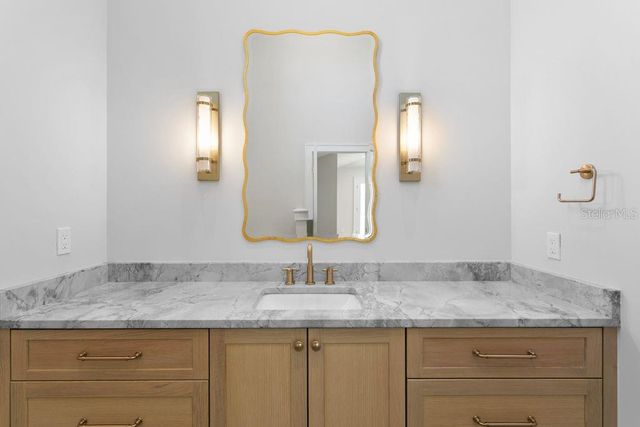 5019 W DICKENS AVENUE, Tampa, FL 33629