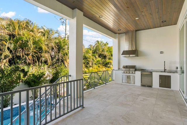 5019 W DICKENS AVENUE, Tampa, FL 33629