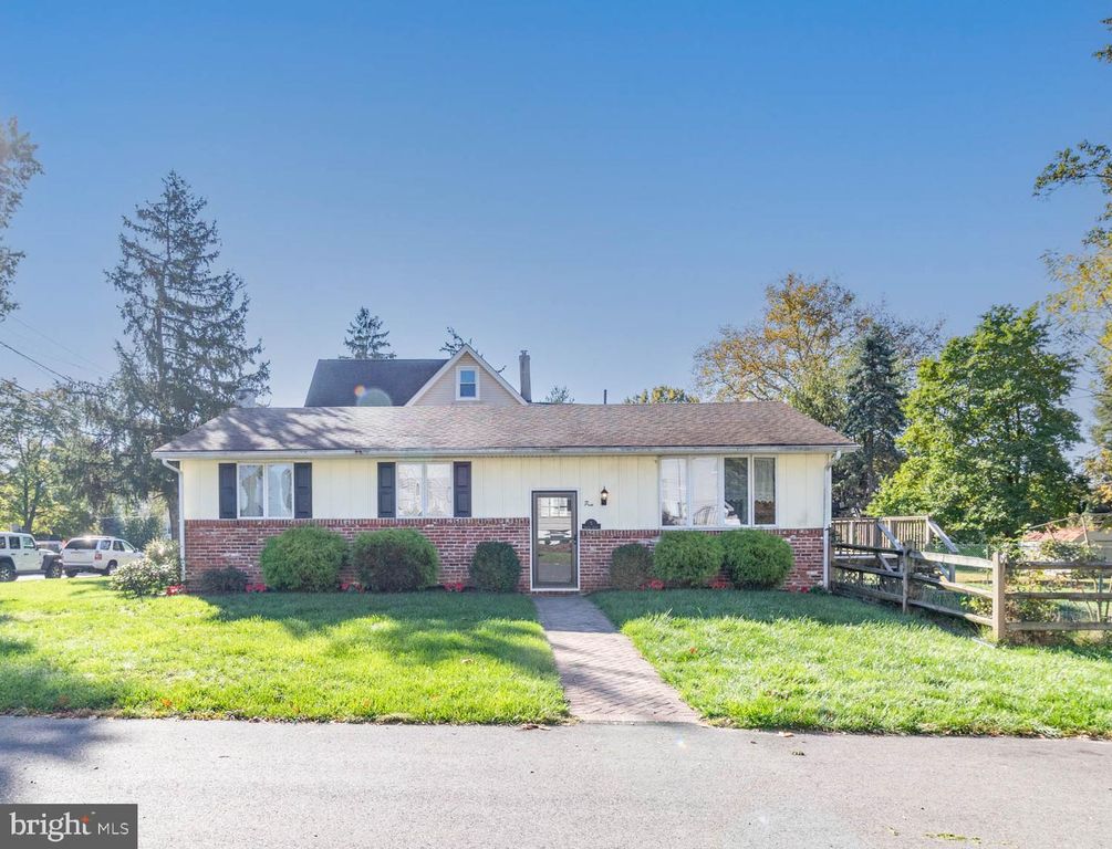 5 LINCOLN AVE, BURLINGTON, NJ 08016 — photo 2