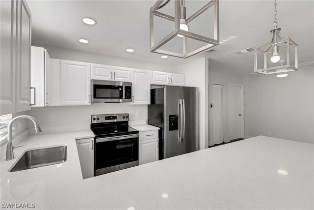 779 108th AVE N, Naples, FL 34108