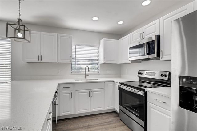 779 108th AVE N, Naples, FL 34108