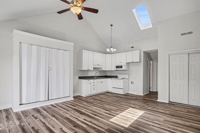 1850 Colony Dr Apt 2H, Myrtle Beach, SC 29575