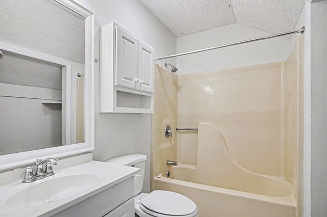 1850 Colony Dr Apt 2H, Myrtle Beach, SC 29575