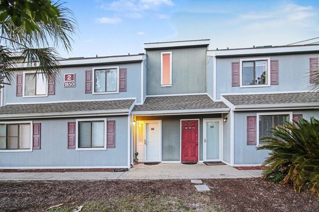 1850 Colony Dr Apt 2H, Myrtle Beach, SC 29575