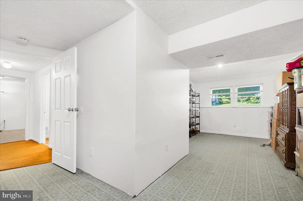 Image 31 of property listing at 7013 MACBETH WAY, Sykesville, MD 21784