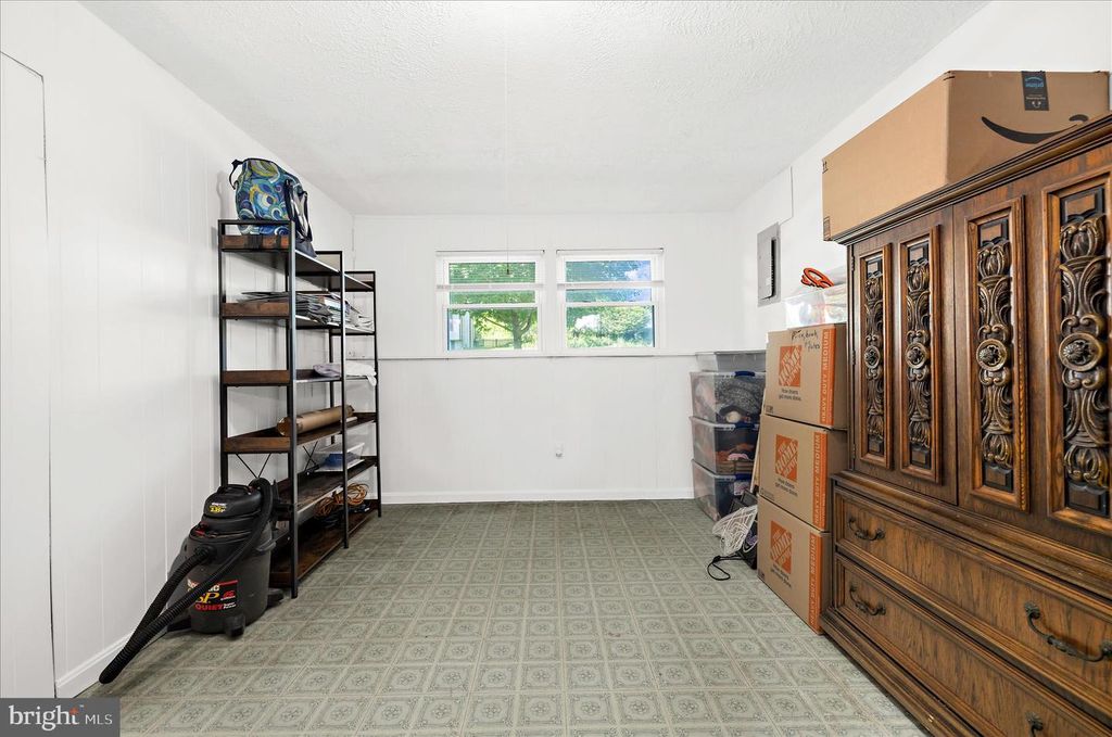 Image 32 of property listing at 7013 MACBETH WAY, Sykesville, MD 21784