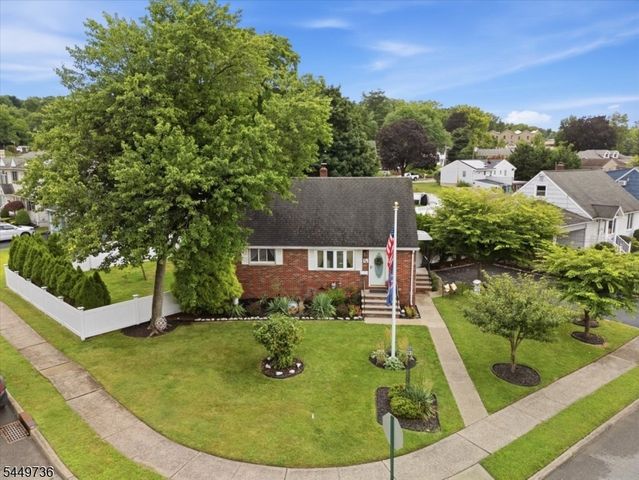 24 Filippone Way, Woodland Park, NJ 07424
