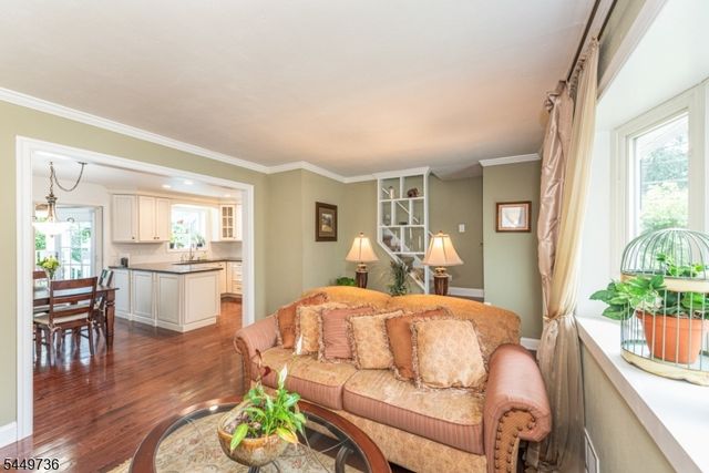24 Filippone Way, Woodland Park, NJ 07424
