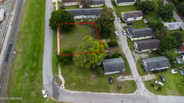 869 Pasteur Street, New Bern, NC 28560