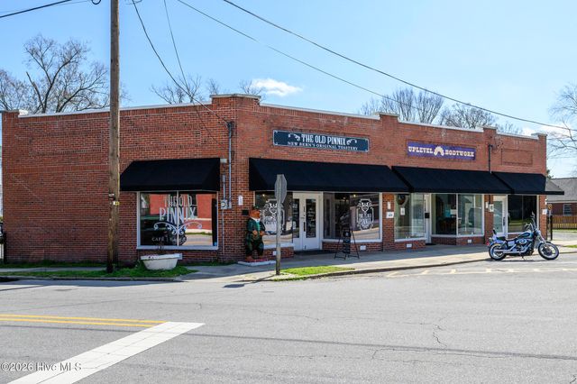 869 Pasteur Street, New Bern, NC 28560