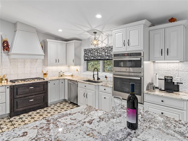 1267 Upper Venner Road, Estes Park, CO 80517