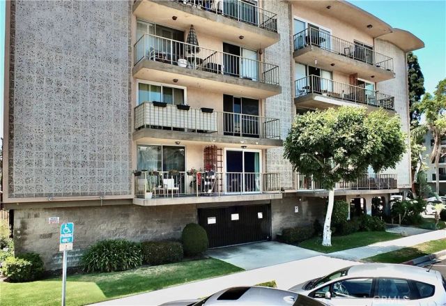 545 Chestnut Avenue 203, Long Beach, CA 90802