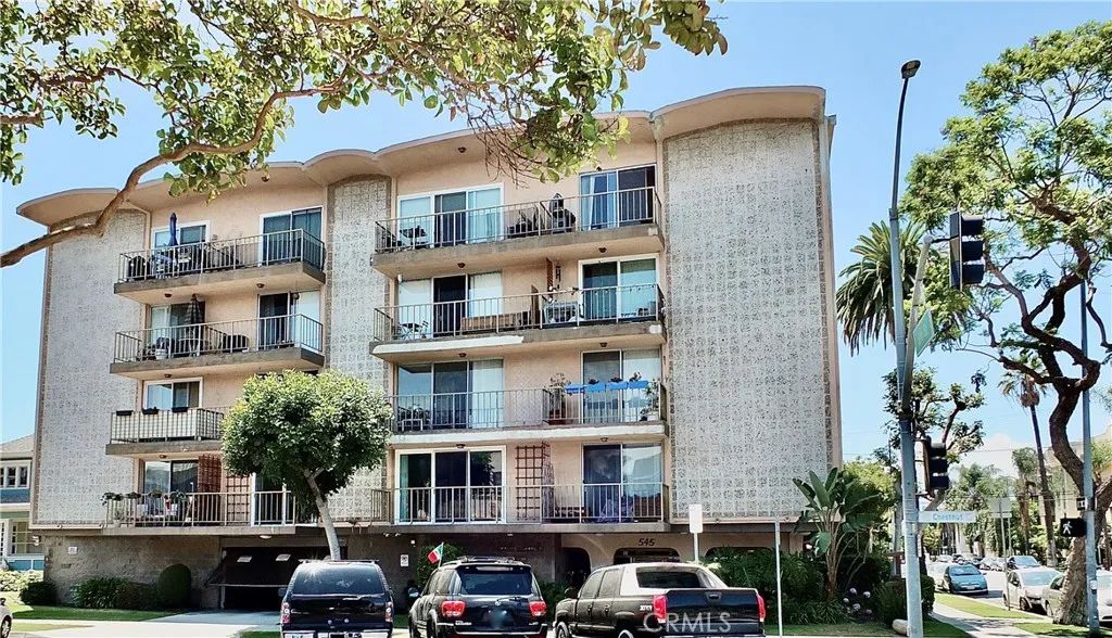 545 Chestnut Avenue 203, Long Beach, CA 90802