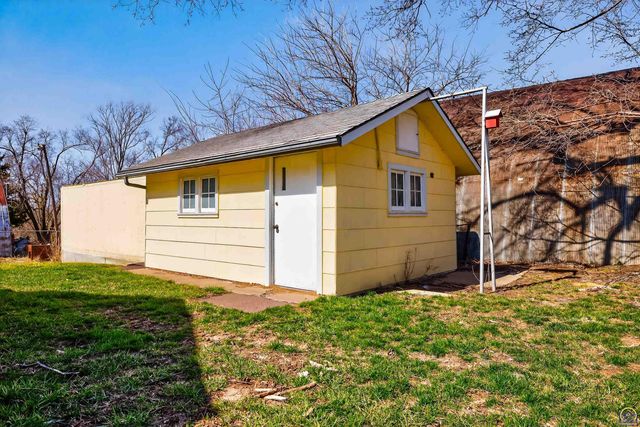 554 W 15th ST, Horton, KS 66439