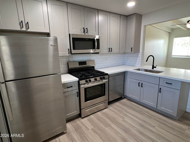 3630 N 15TH Avenue, Phoenix, AZ 85015