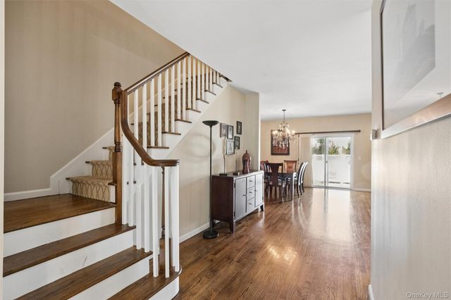 161 Brattle Circle, Melville, NY 11747