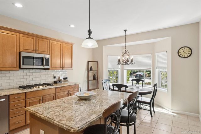 161 Brattle Circle, Melville, NY 11747