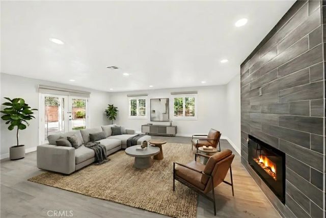 19361 Plummer Street, Northridge, CA 91324