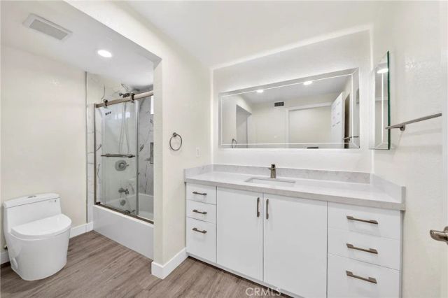 19361 Plummer Street, Northridge, CA 91324