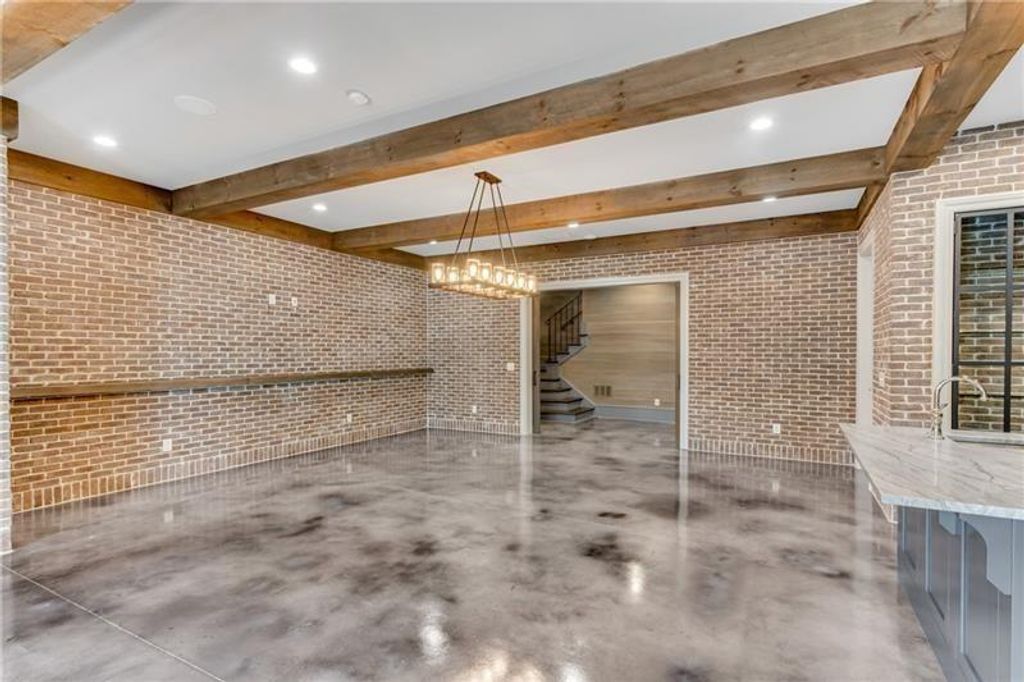 Image 45 of property listing at 560 Lost River Bend, Milton, GA 30004