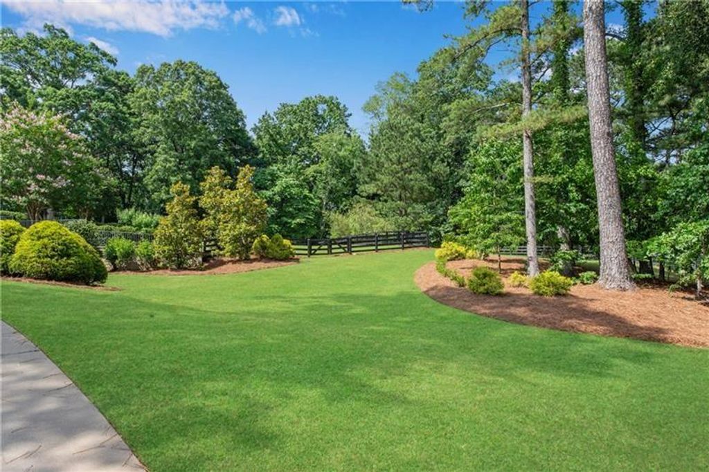 Image 57 of property listing at 560 Lost River Bend, Milton, GA 30004