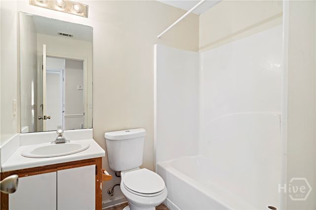 2425 Riviera Drive, Savannah, GA 31406