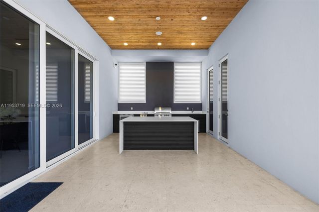 7301 SW 173rd St, Palmetto Bay, FL 33157