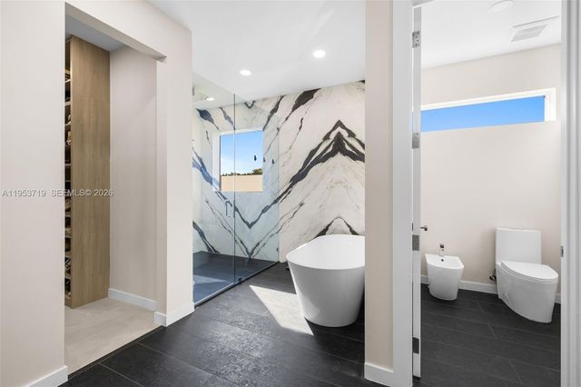 7301 SW 173rd St, Palmetto Bay, FL 33157