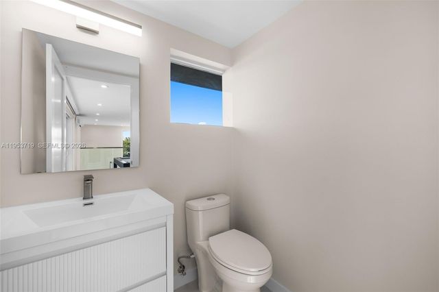 7301 SW 173rd St, Palmetto Bay, FL 33157