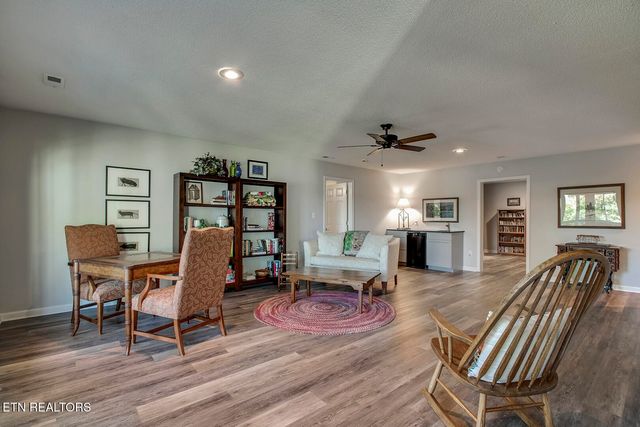 410 Catoosa Lane, Loudon, TN 37774