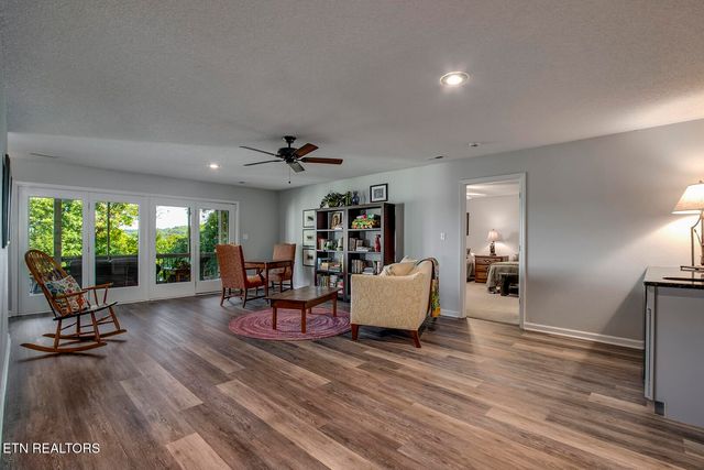 410 Catoosa Lane, Loudon, TN 37774