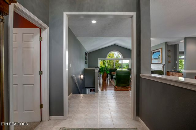 410 Catoosa Lane, Loudon, TN 37774