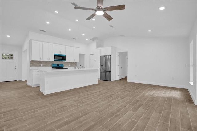 300 CHEROKEE AVENUE, Orange City, FL 32763