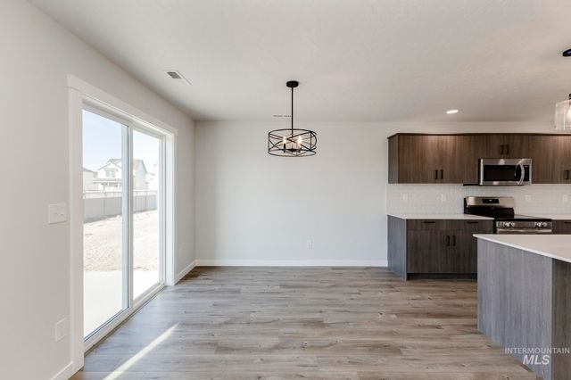 19598 Snowyside Way, Caldwell, ID 83605