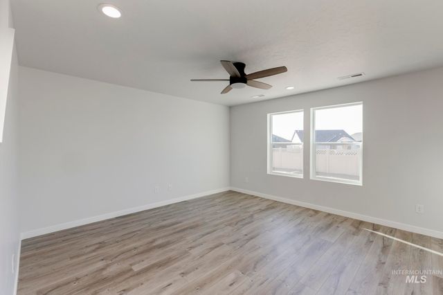 19598 Snowyside Way, Caldwell, ID 83605