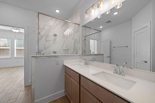 5230 Big Dipper Drive, Iowa Colony, TX 77583