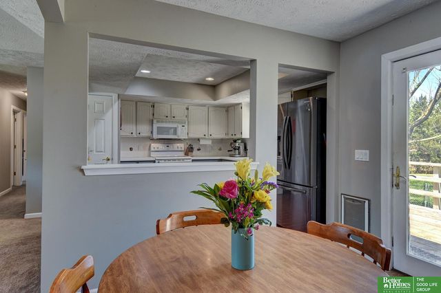 2105 N 129th Street, Omaha, NE 68164