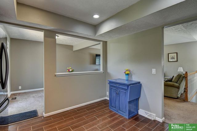 2105 N 129th Street, Omaha, NE 68164