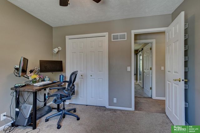 2105 N 129th Street, Omaha, NE 68164