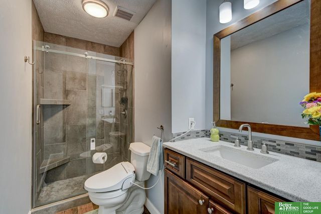 2105 N 129th Street, Omaha, NE 68164