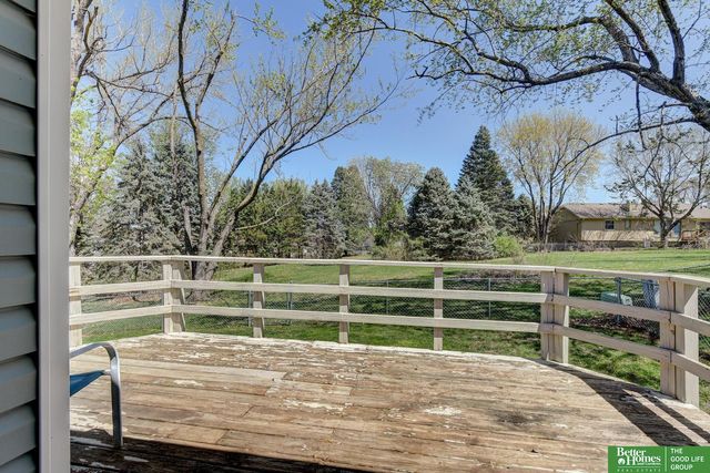 2105 N 129th Street, Omaha, NE 68164