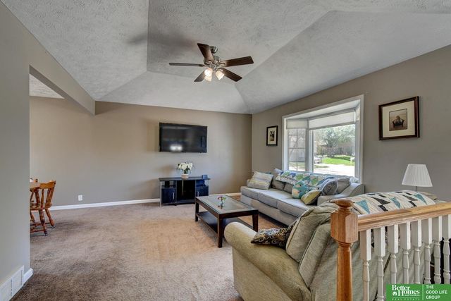 2105 N 129th Street, Omaha, NE 68164