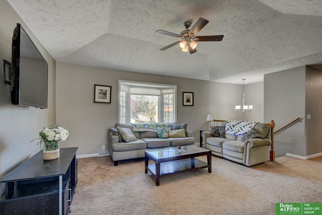 2105 N 129th Street, Omaha, NE 68164