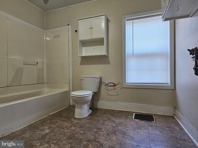 502 E MAIN ST, Millville, NJ 08332