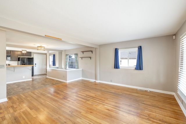 1109 W Nebraska Ave, Spokane, WA 99205