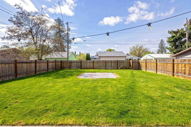 1109 W Nebraska Ave, Spokane, WA 99205